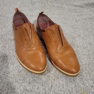 Pikolinos Pyrgos Laceless Oxford Shoes